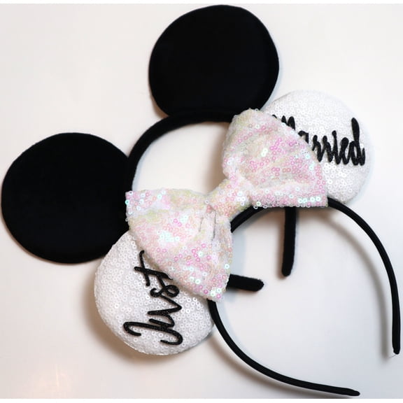 Bride Minnie Ears Headband, White Veil Bride Minnie Ears, Honeymoon Ears, Wedding Ears, Bachelorette Party Ears, Wedding Set