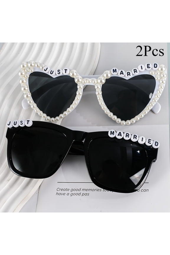 Bride and Groom Just Married Sunglasses, Heart Shaped Wedding Sunglasses with Pearl Decor for Bride and Classic Black Groom Glasses, Fun Photo Props