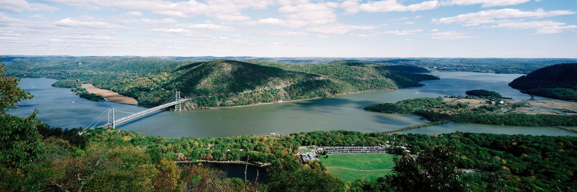 Bridge across a river Bear Mountain Bridge Hudson River New York State USA Canvas Art - Panoramic Images (6 x 18)