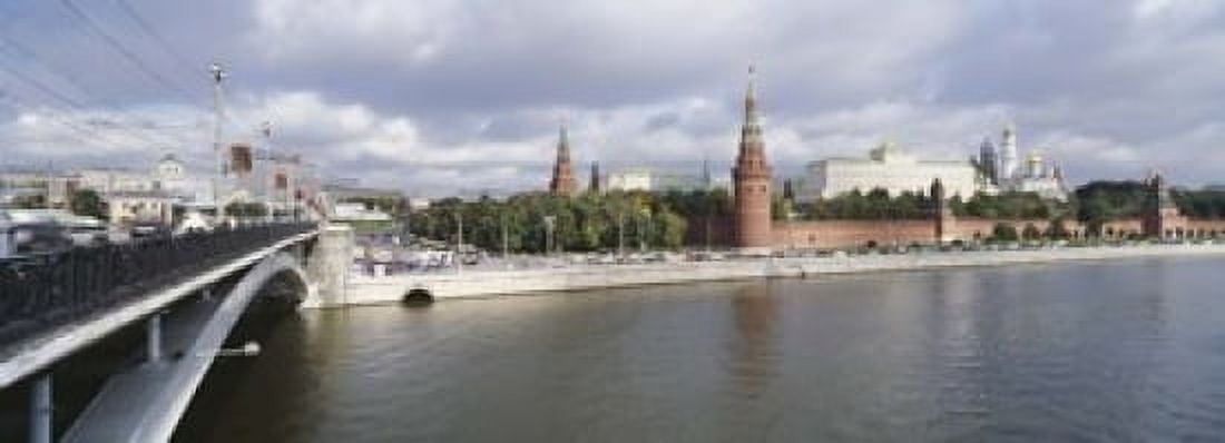 Bridge across a river Bolshoy Kamenny Bridge Grand Kremlin Palace Moskva River Moscow Russia Canvas Art - Panoramic Images (18 x 7)