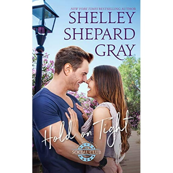 Pre-Owned Hold on Tight (Paperback) 1538440911 9781538440919