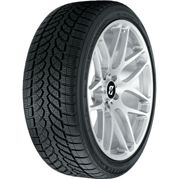 Bridgestone Blizzak LM-32 Winter 225/40R19 93V XL Passenger Tire Fits: 2019 BMW 330i Base, 2017-20 BMW 430i Gran Coupe Base