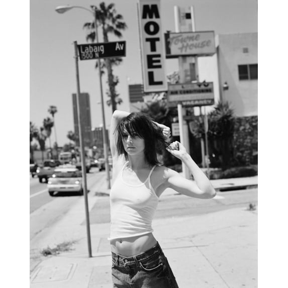 Bridget Moynahan Poster White Tank Top Bw Metal Sign 8inx 12in Metal Print 8x12 Square Adults Z Posters