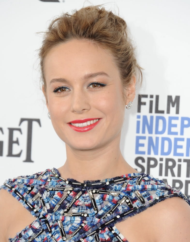 Brie Larson At Arrivals For 2016 Film Independent Spirit Awards - Arrivals 2 Canvas Art - (16 x 20)