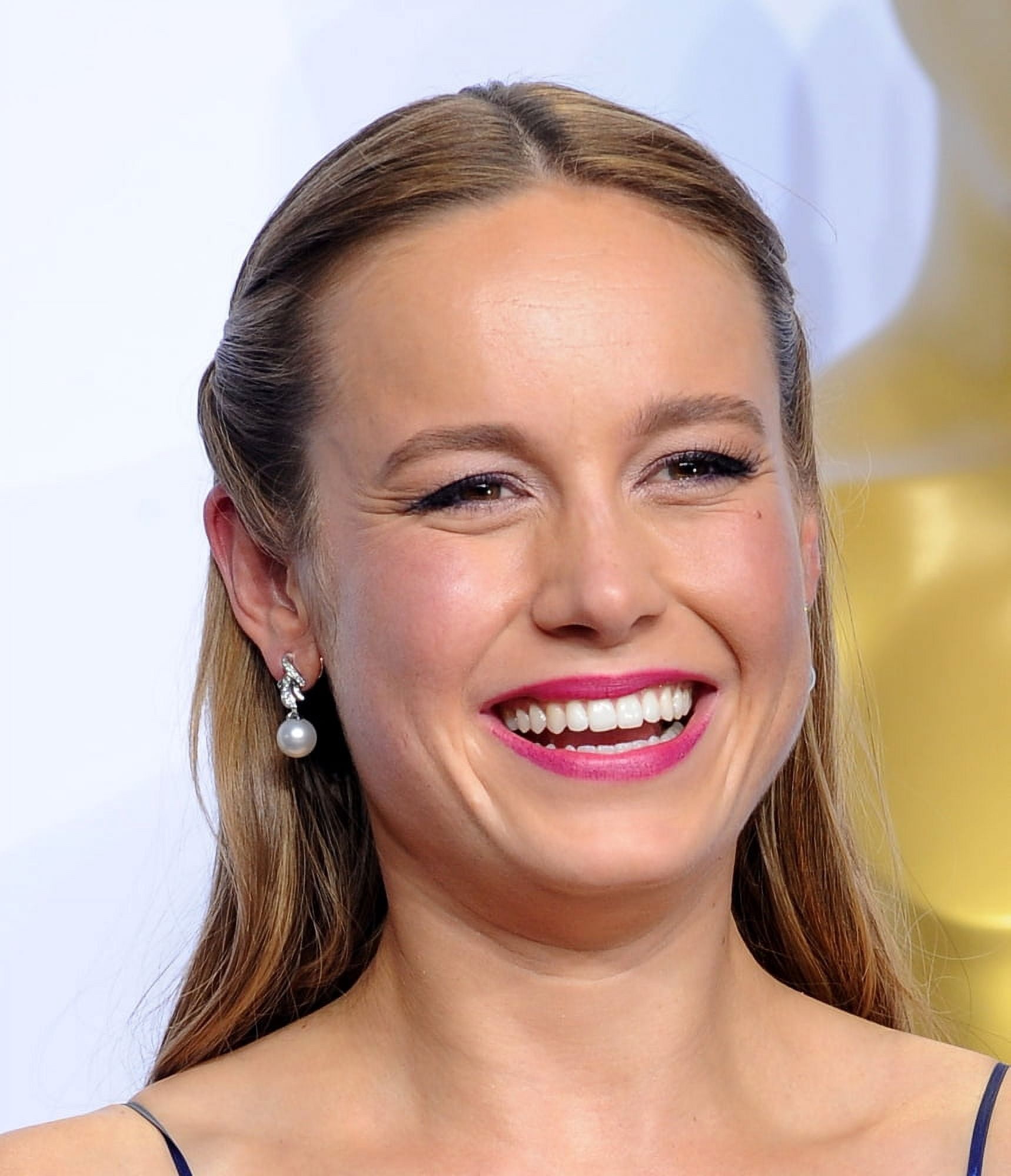 Brie Larson Canvas Art -  (16 x 20)