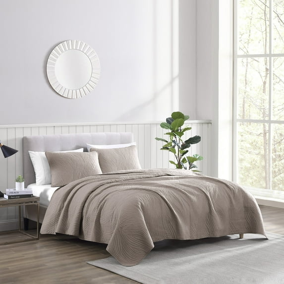 Brielle Home Stream Quilt Set Collection