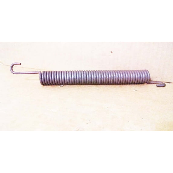 Briggs & Stratton Genuine 165X133MA SPRING-EXTENSION LIF Replacement Part