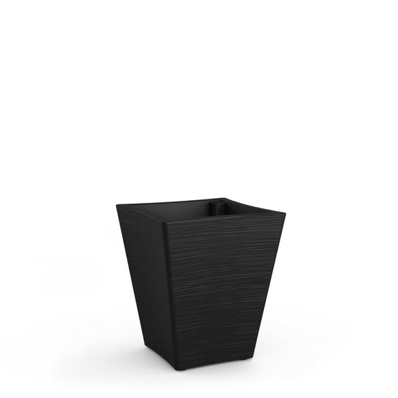 Bristol 18in Tall Planter - Black