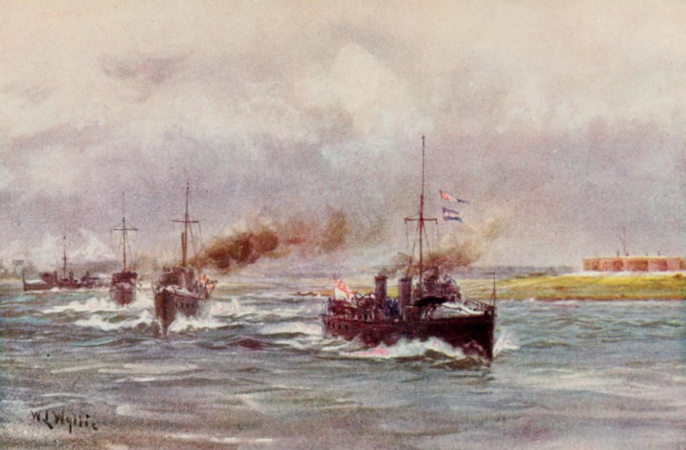 British Battle Fleet 1915 Early 30 knot destroyers Canvas Art - William Wyllie (18 x 24)