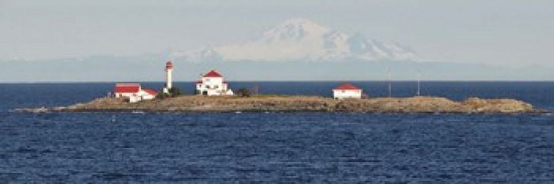 British Columbia Vancouver Island Entrance Island Mt Baker Canvas Art - Matt Freedman DanitaDelimont (28 x 10)