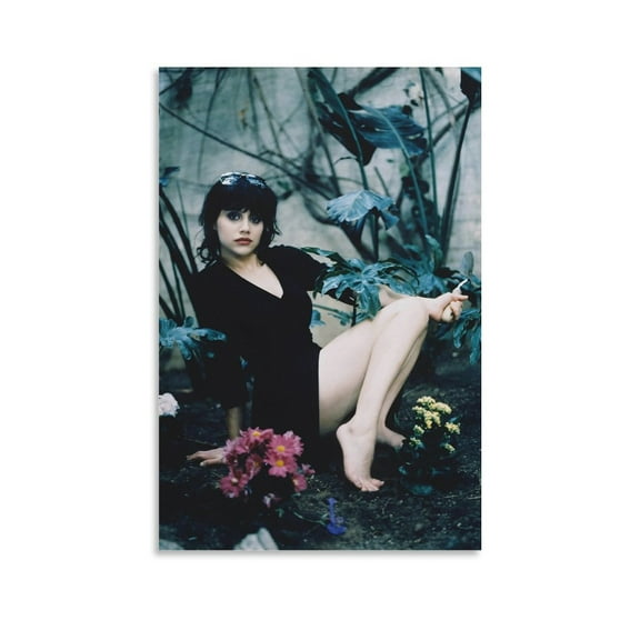 Brittany Murphy Poster (2) Room Aesthetic Poster Print Art Wall Painting Canvas Posters Gifts Modern Bedroom Decor 12x18inch(30x45cm)