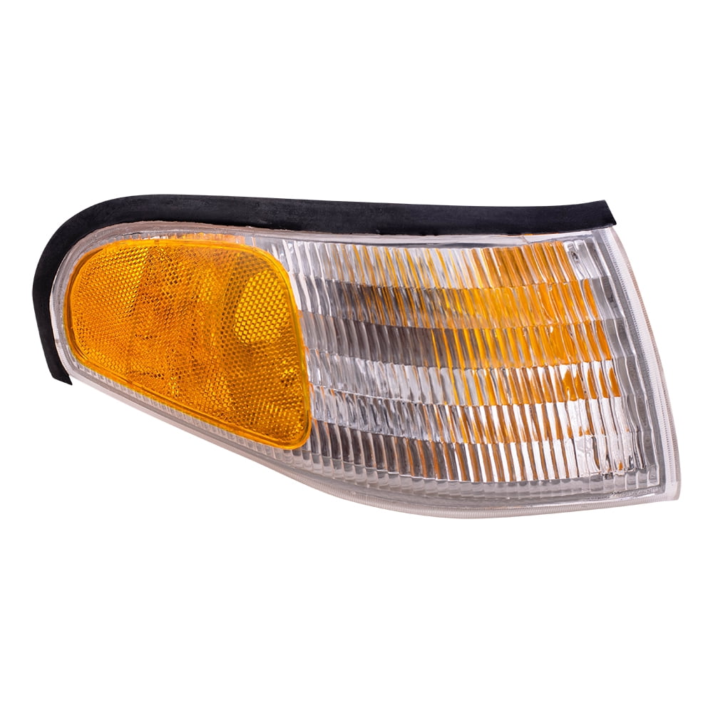 コンビニウォーズ ヨドバシ.com - コンビニ・ウォーズ バイトJK VS ミニナチ軍団