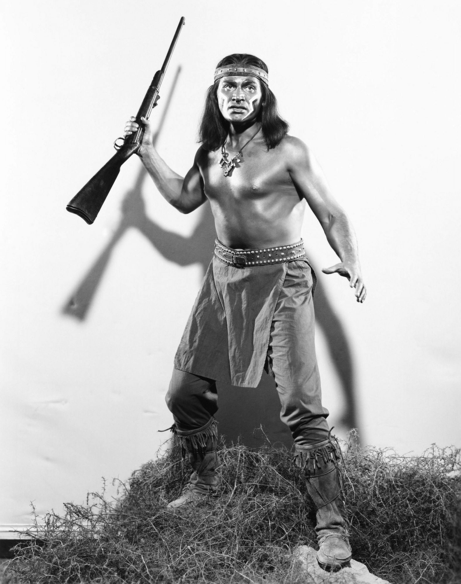 Broken Arrow Canvas Art - (16 x 20)