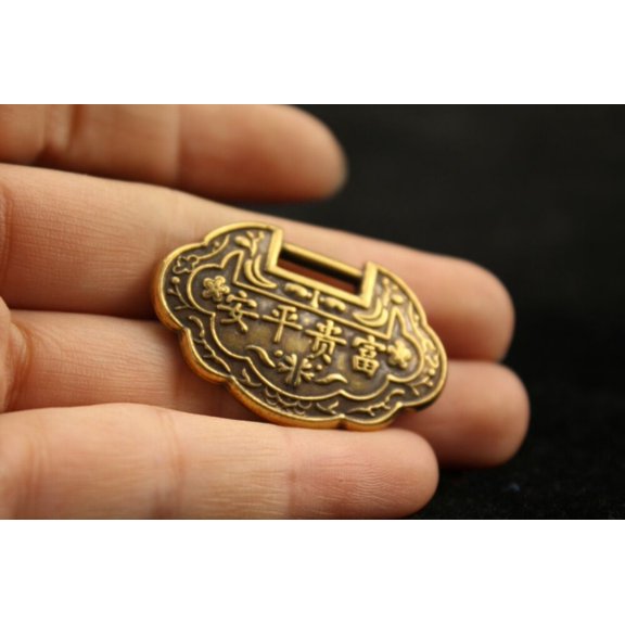Bronze Exquisite Phurba Dagger Holder Xiangmo-chu Pendant 56MM Small Curio China