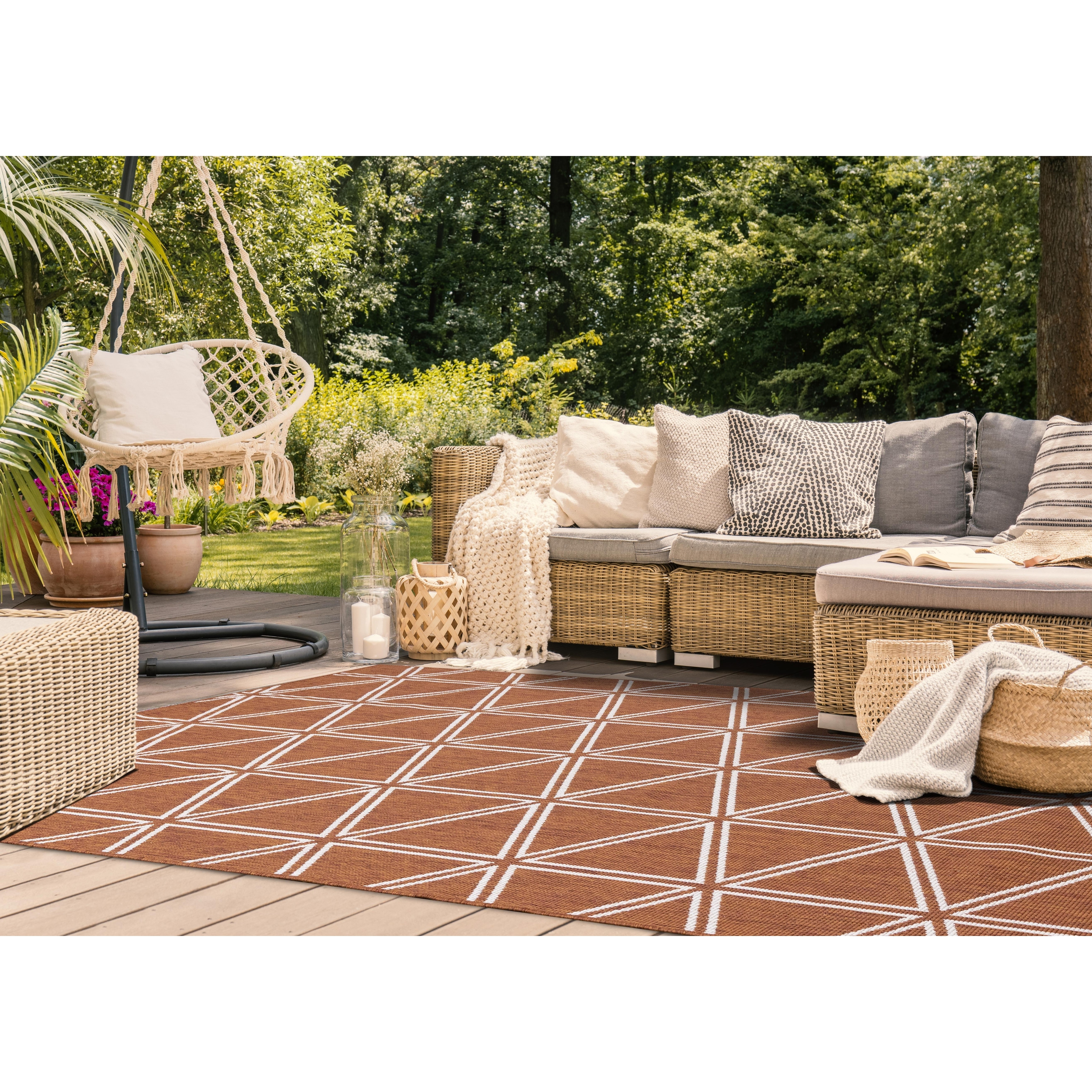 Alpine Rug Co. Brooke Collection - Orange/ White Geometric Diamond ...