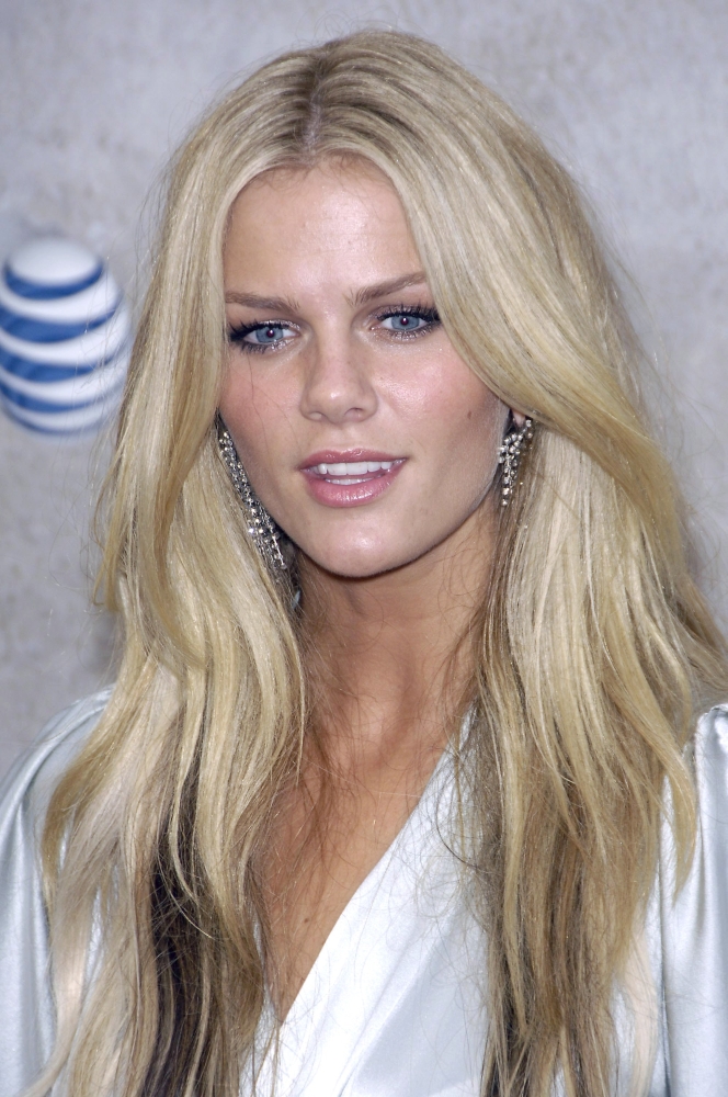 Brooklyn Decker At Arrivals For Spike Tv Guys Choice Awards Canvas Art - (16 x 20)