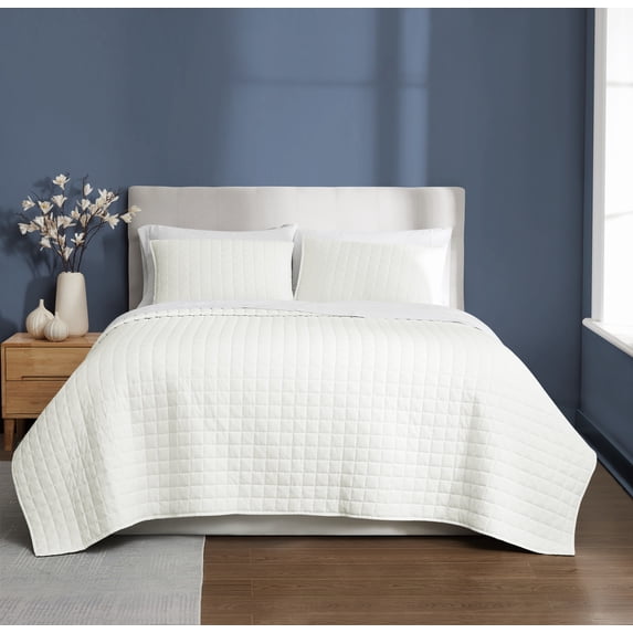 Brooklyn Loom Essential 100% Cotton Washed Softness 3-Piece Full/Queen Quilt Set in White, Solid Color, OEKO-TEX Certified