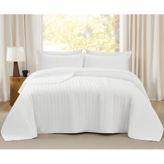 Brooklyn Loom Oversized Cotton Percale White King 3 Piece Quilt Set, Solid Color Themed, Oeko-TEX Certified Confidence