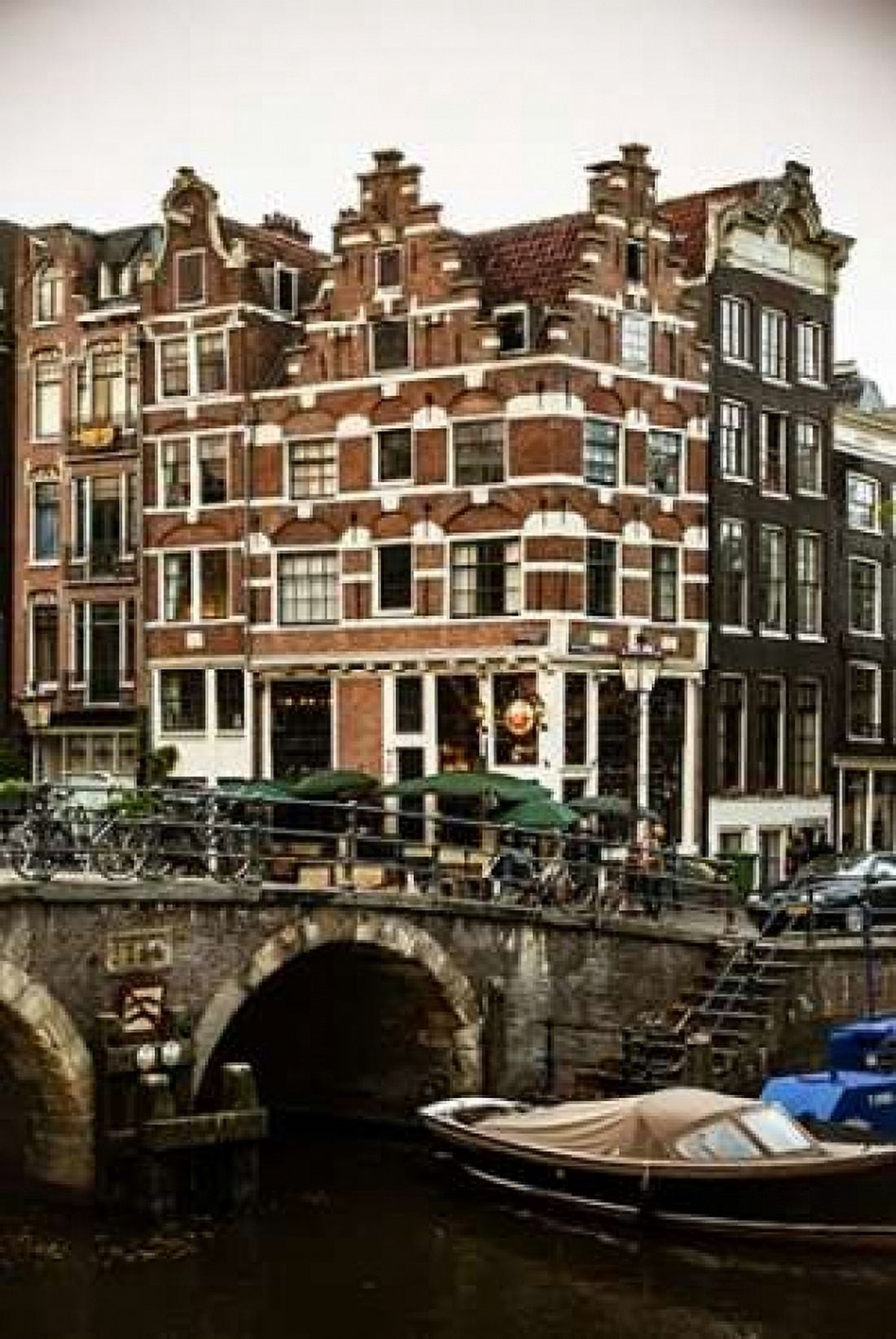 Brouwersgacht and Prinsengracht Canvas Art - Erin Berzel (12 x 18)