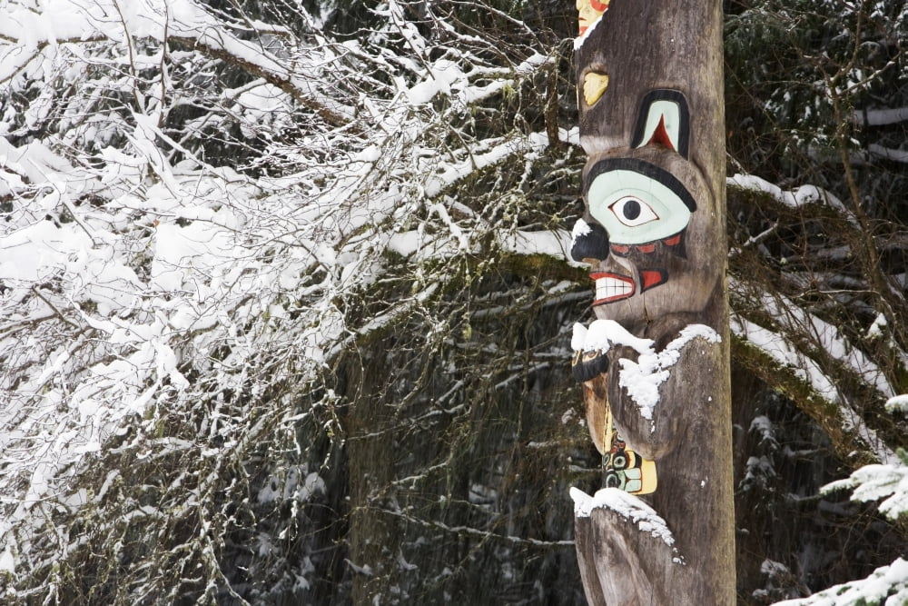 Brown Bear Totemic Figure On Tlingit Totem Pole At Auke Bay Recreation Area Canvas Art - Joel Bennett Design Pics (38 x 24)