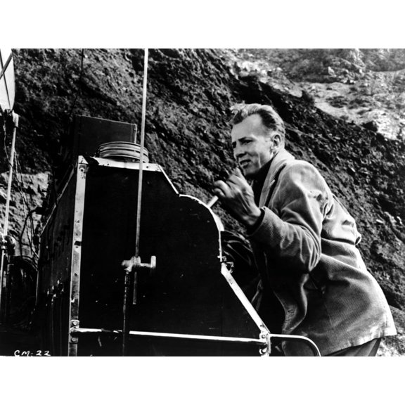 Bruce Bennett Photo Print (24 x 30)