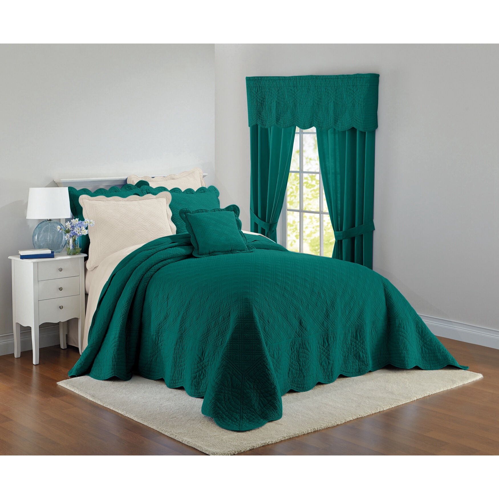 BrylaneHome Bedding Lightweight All Season Florence Quilted Oversized ...