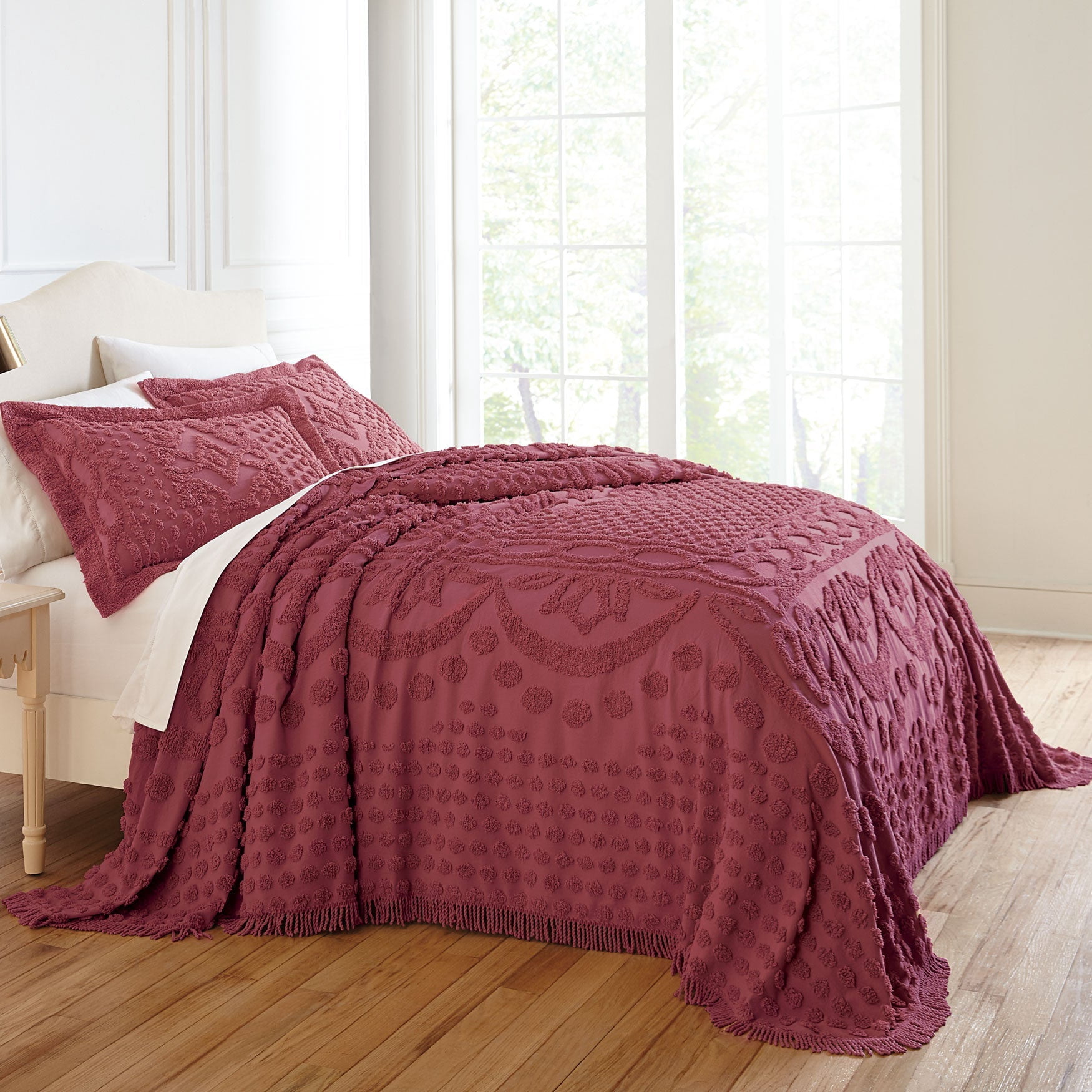 BrylaneHome King Size Georgia Chenille Bedspread with Medallion Pattern ...