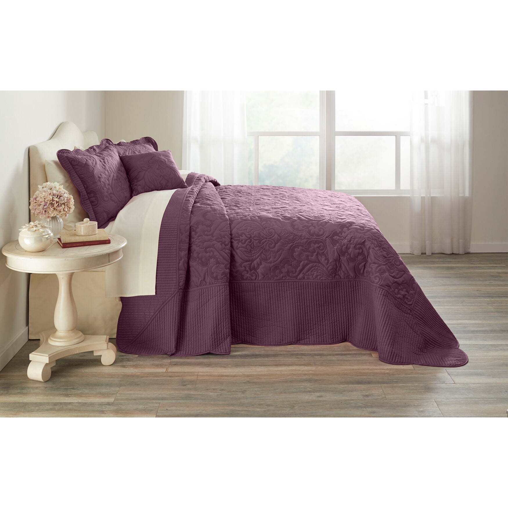BrylaneHome Bedding Lightweight All Season Modern Amelia Quilted Damask ...