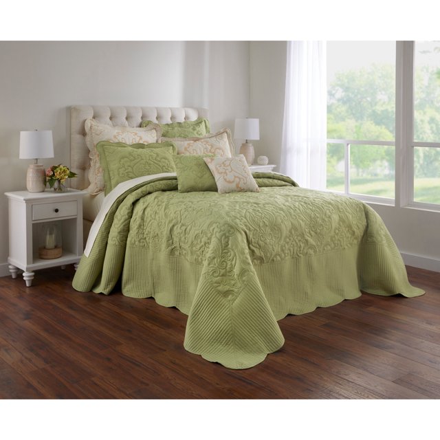 BrylaneHome Bedding Lightweight All Season Modern Amelia Quilted Damask