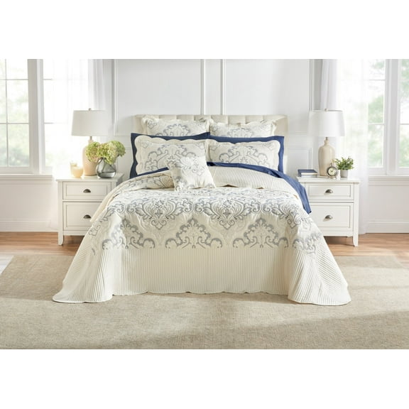 BrylaneHome Bedding Lightweight All Season Modern Amelia Quilted Damask Oversized Ultra Soft Bedspread