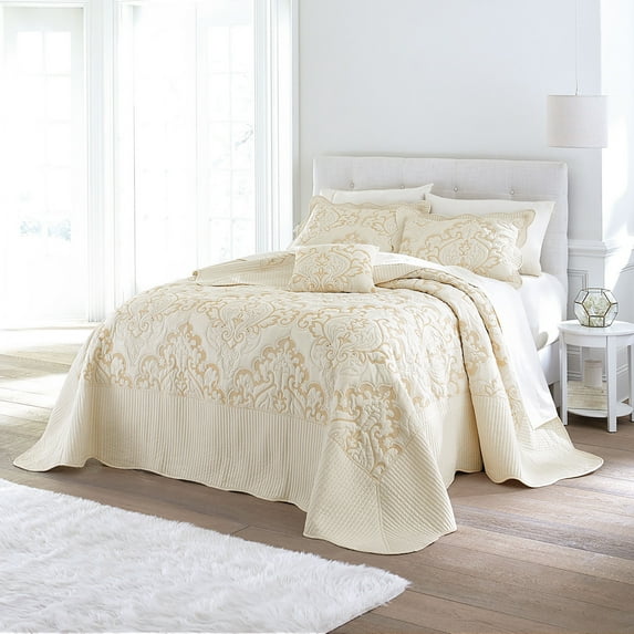 BrylaneHome Bedding Lightweight All Season Modern Amelia Quilted Damask Oversized Ultra Soft Bedspread