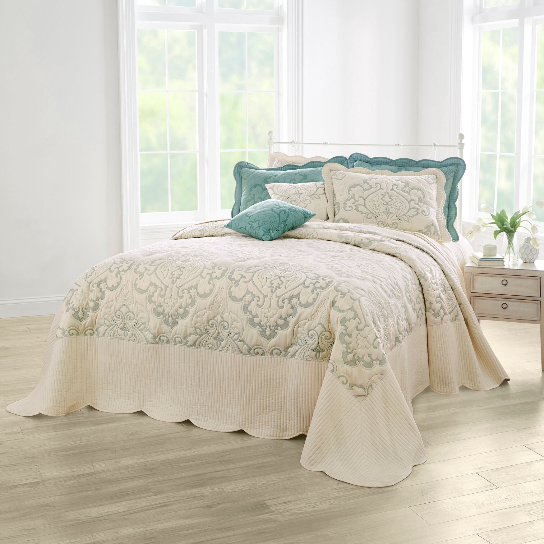 Ivory Seaglass Twin Quilted Damask Bedspread