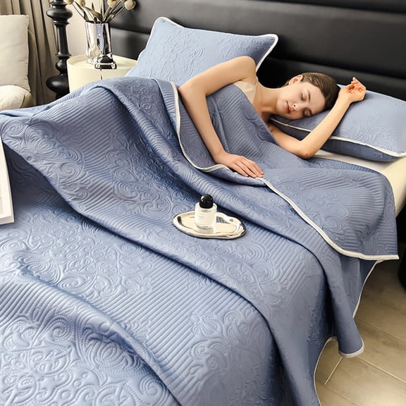Btomtd Double‑Sided Summer Quilt, Embossed Polyester Air Conditioner Cooling Blanket for Multi‑Scene Use, All Season Lightweight Comforter, 59" x 79" (Navy)