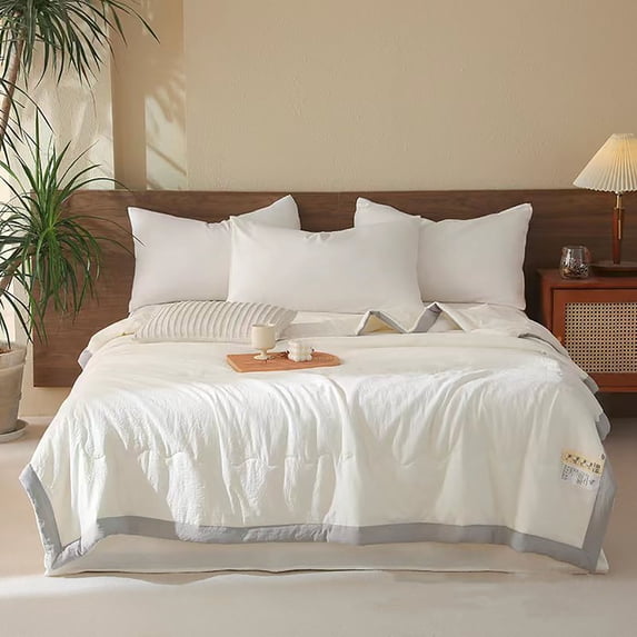 Btomtd Solid Color Summer Quilt, Breathable Cooling Blanket for Bedroom & Dormitory, Washable Lightweight Comforter, 59" x 79" (White)