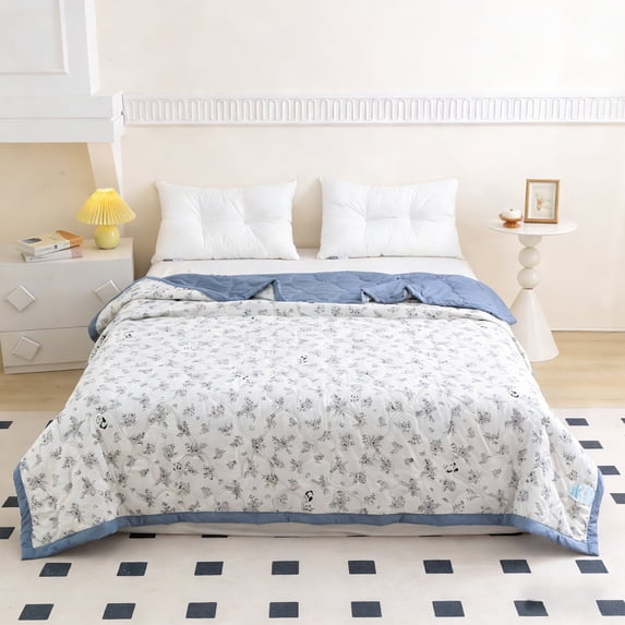 Btomtd Summer Cooling Blanket, Polyester Lightweight Comforter with Multi‑Floral Pattern, Breathable Summer Quilt for Bedroom, Office & Travel, 39" x 59" (Multicolor #04)