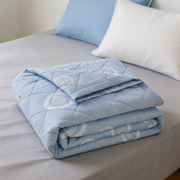 Btomtd Velvet Embossing Summer Cooling Blanket, Skin-Friendly & Breathable AC Cooling Quilt, Lightweight Comforter for Multi‑Season Use, 59" x 79" (Blue)