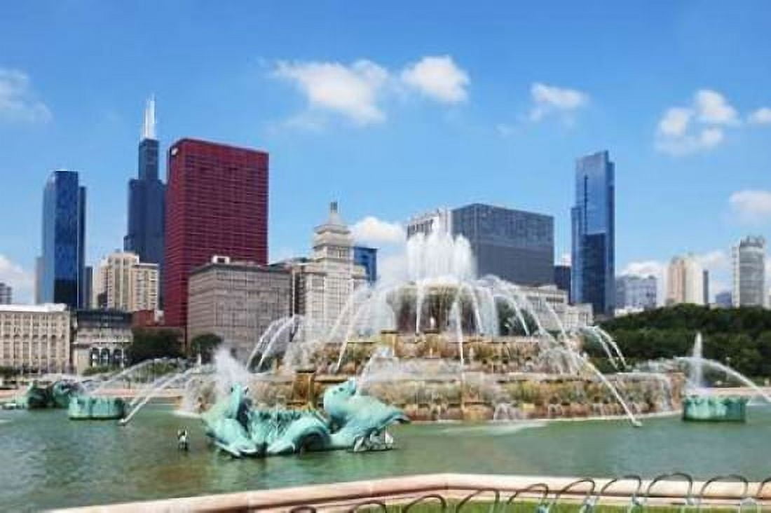Buckingham Fountain Canvas Art - Jessica Levant (24 x 36)