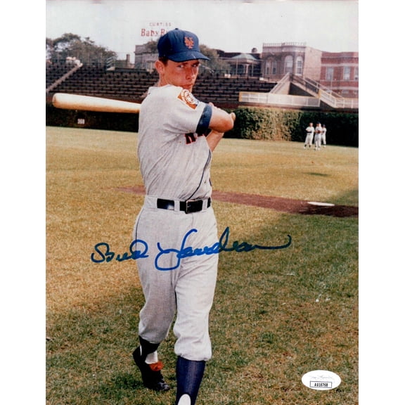 Bud Harrelson Signed Autographed 8X10 Photo Mets On Field Pose JSA AU16768