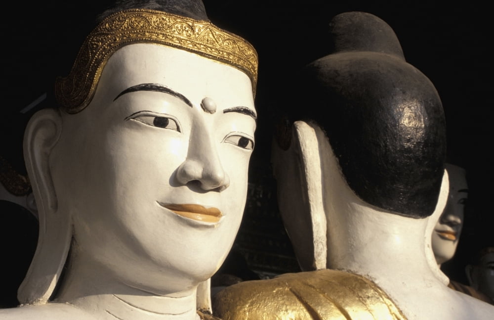 Buddhas At Shwedagon Paya Close Up Canvas Art - Cath Urquhart Design Pics (17 x 11)