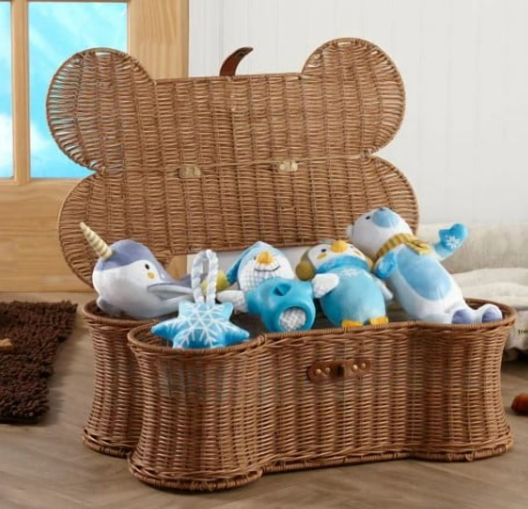 Buddy Buddy Dog Bone Basket and 5-piece Arctic Dog Toy Set
