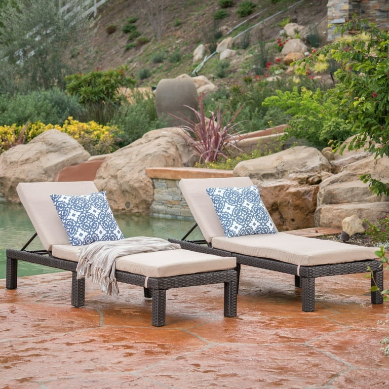 Walmart lounge top chairs outdoors