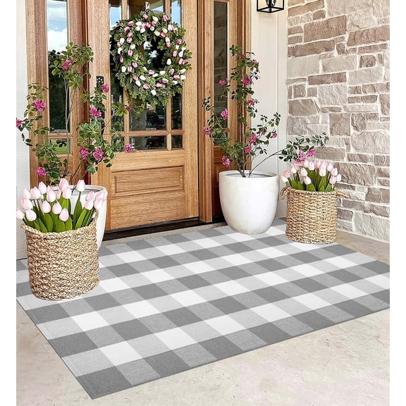 Buffalo Plaid Outdoor Rugs 49 x 26IN Grey and White Rug Velvet Checkered Rugs, Front Door Mat Washable Small Throw Rug for Entryway Patio Bathroom Farmhouse Decor