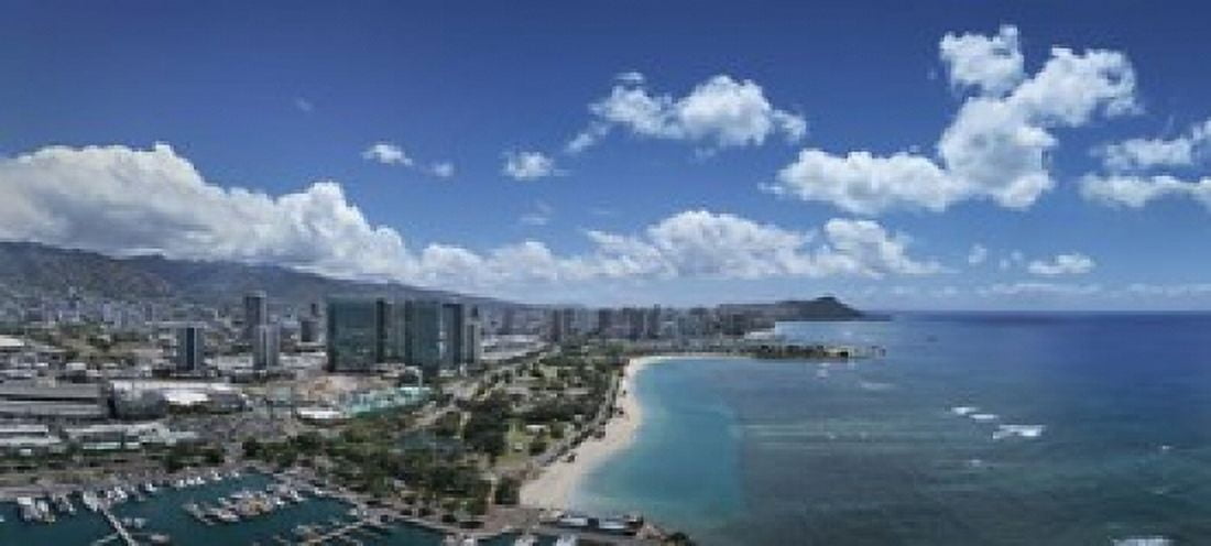 Buildings in a city Honolulu Oahu Hawaii USA 2007 Canvas Art - Panoramic Images (15 x 7)