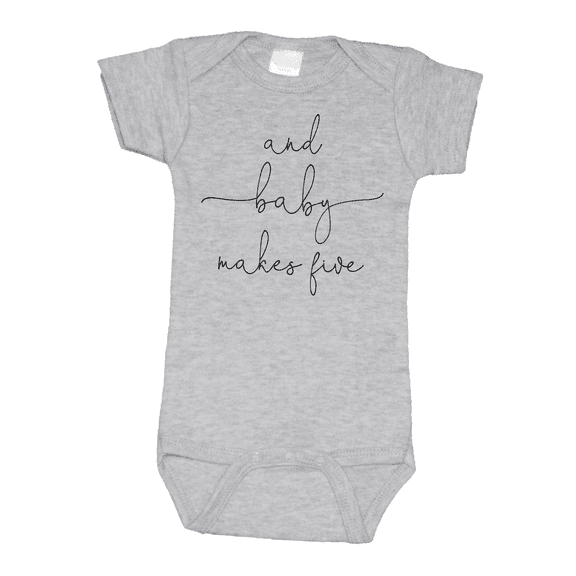 Bump and Beyond Designs Baby Makes Five Pregnancy Announcement