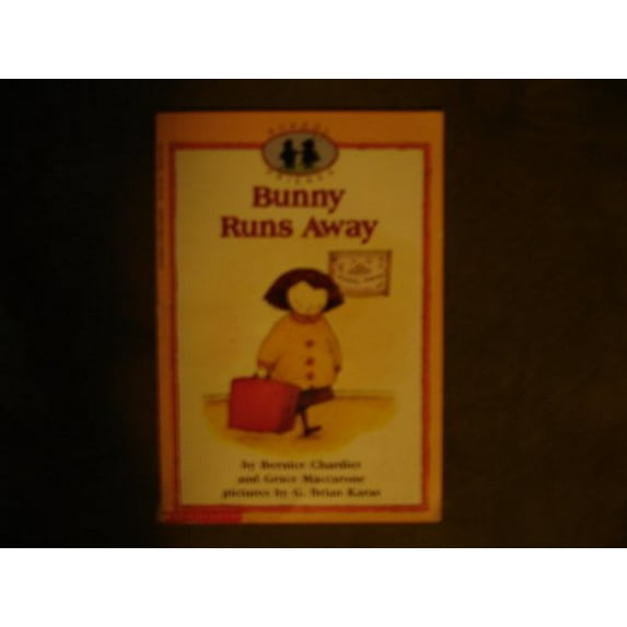Pre-Owned Bunny Runs Away (School Friends Series) (Paperback) 059044932X 9780590449328