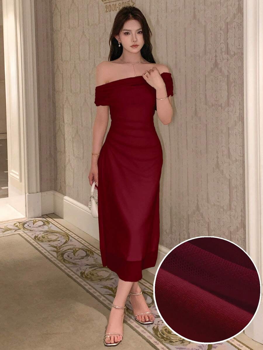 black casual maxi dress with sleeves Front Long Sleeve Long In Waist-Inseam:36 x 32 making it perfect for SCHL006683_MC_M Dress Sewing Pattern PDF.