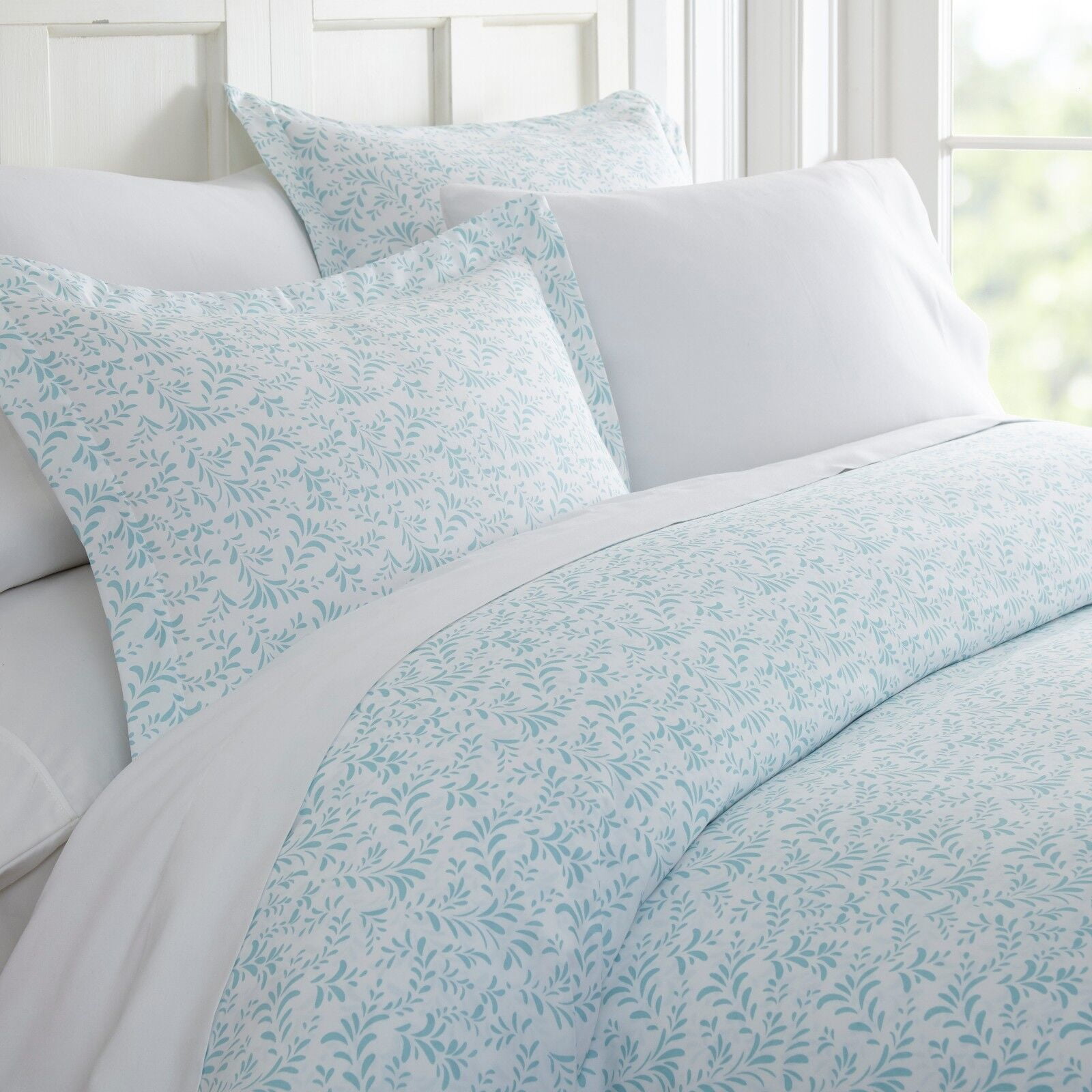 Light Blue Floral Print Full/Queen Duvet Cover Set