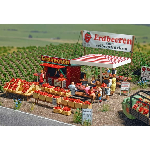 Busch HO Scale Strawberry Stand (Farm Market Stall) Kit