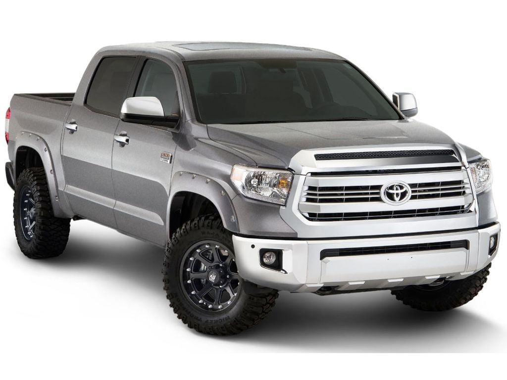 Bushwacker 16-18 Toyota Tundra Fleetside Pocket Style Flares 4pc 66.7/78.7/97.6in Bed - Silver Sky