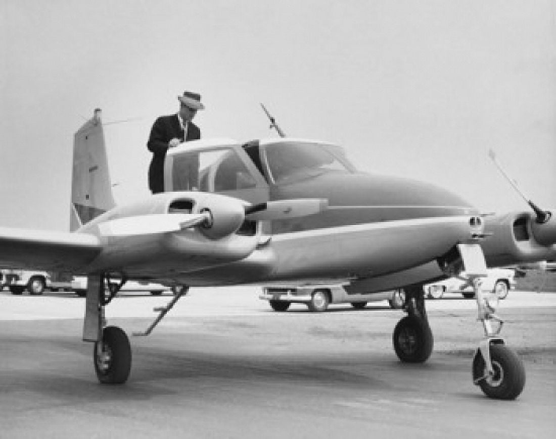 Businessman boarding an airplane Canvas Art - (18 x 24)